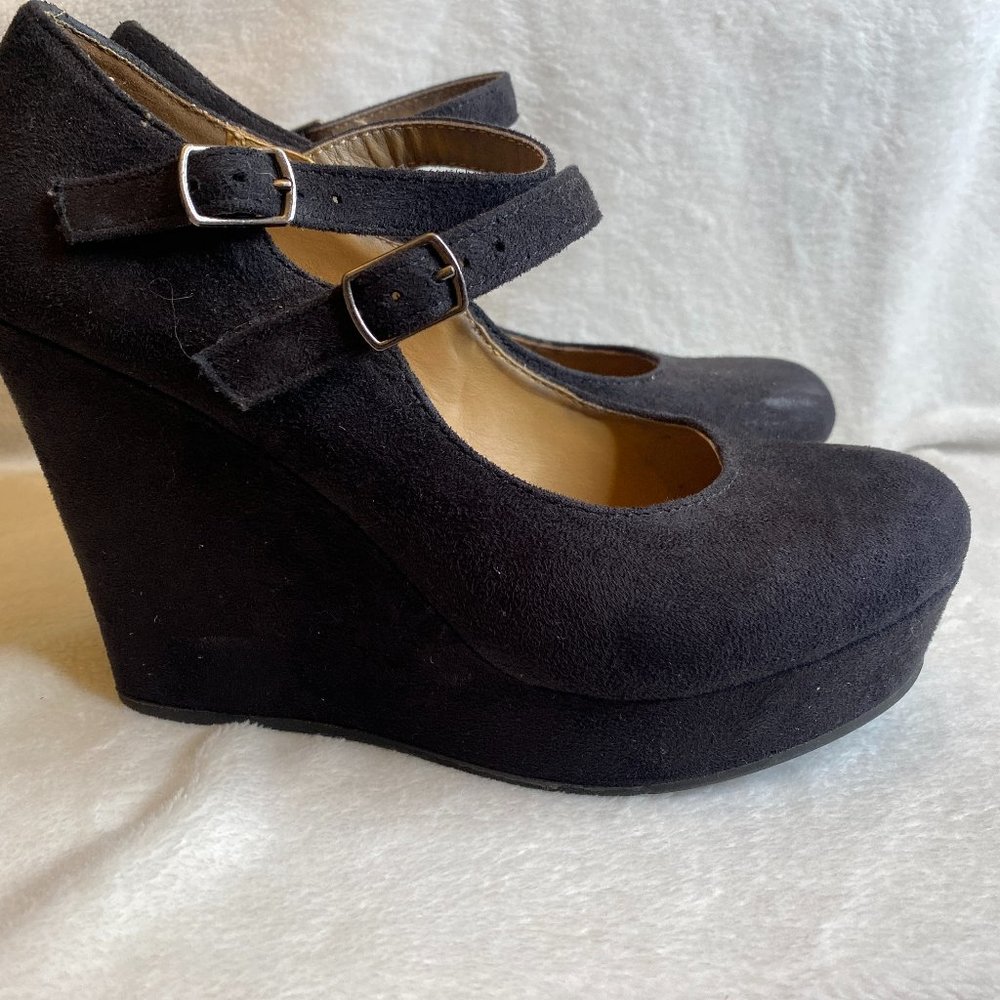 Black  Soda Brand Wedges with Straps